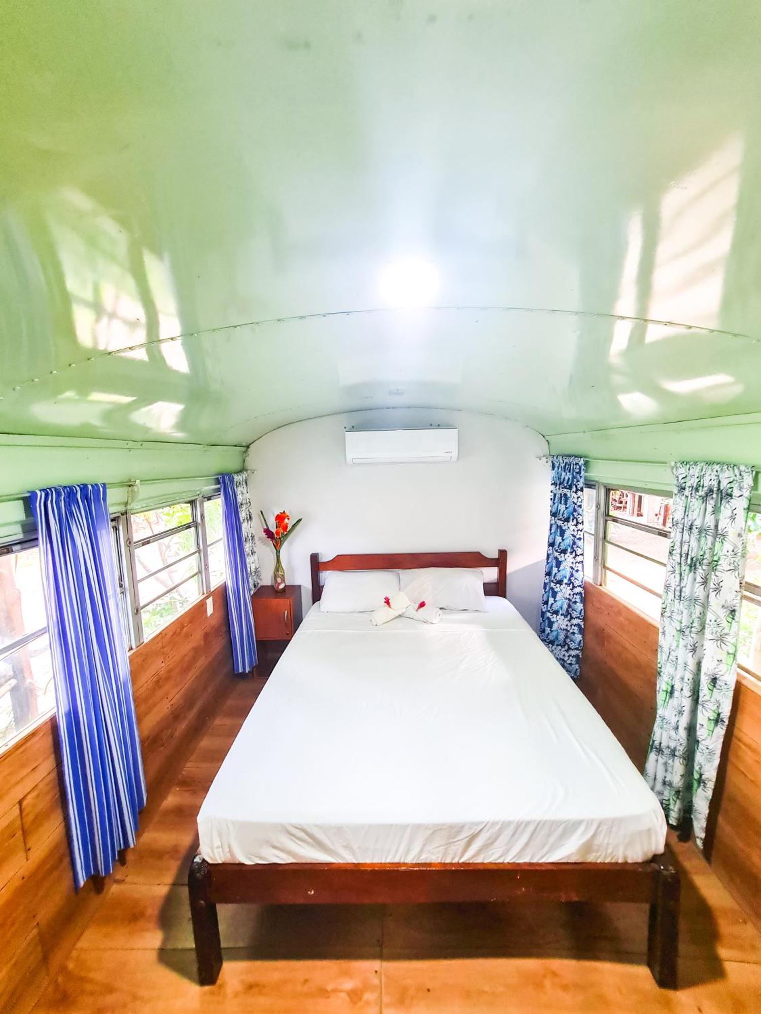 Hospedaje Combi Dream Bird Apartment Playas del Coco Ngoại thất bức ảnh